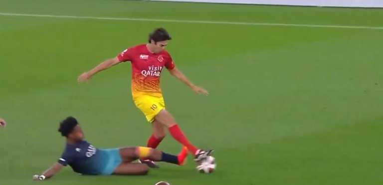 Епізод з матчу / Скріншот з трансляції Епізод з матчу / Скріншот з трансляції