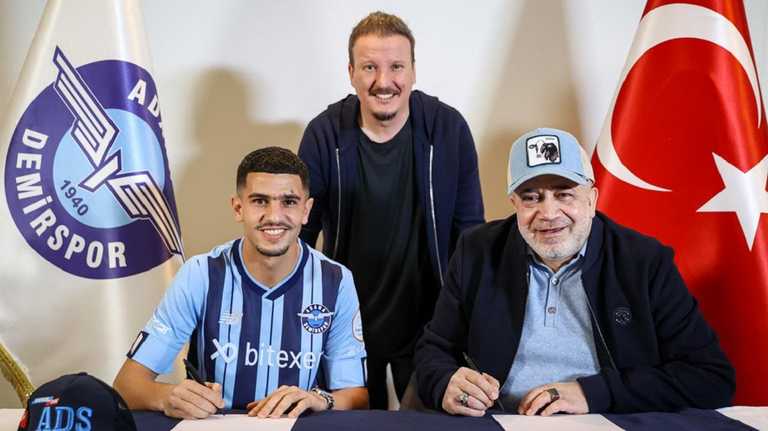 Юсеф Атала (крайній зліва) / Фото ФК Адана Демірспор Юсеф Атала (крайній зліва) / Фото ФК Адана Демірспор