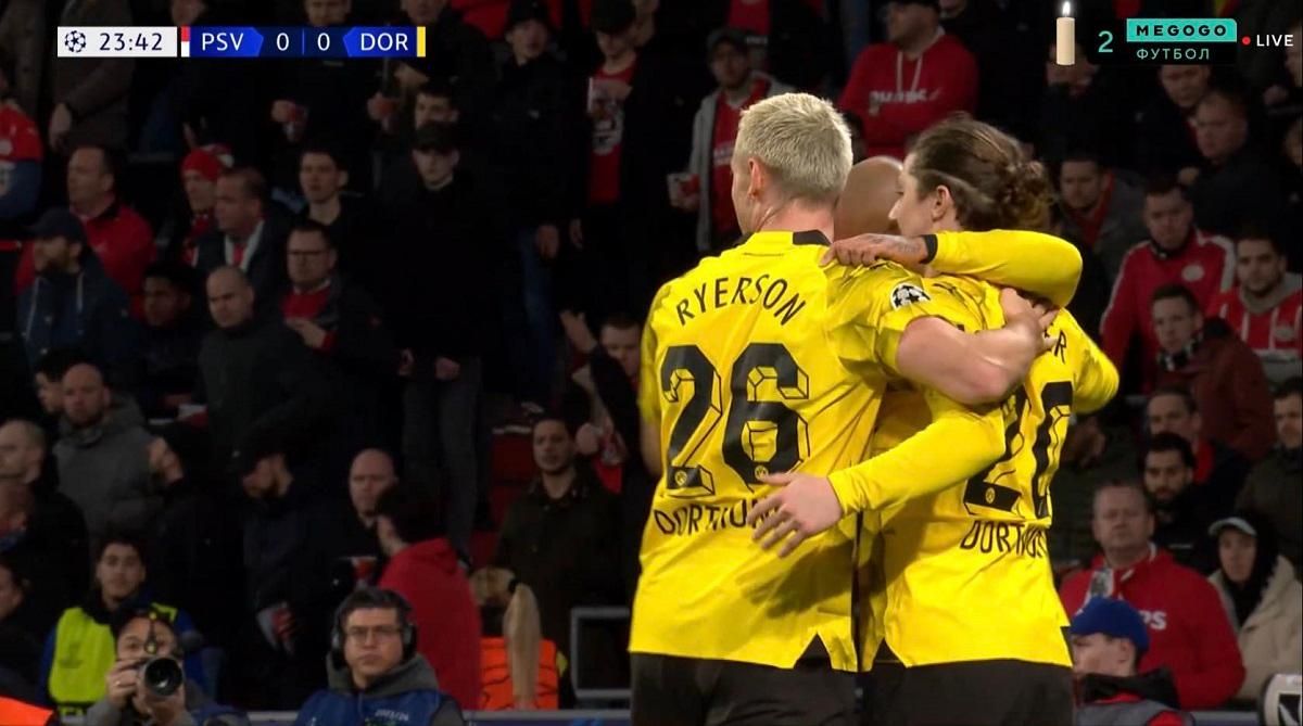 Гравці Борусії Д святкують гол / Скріншот з трансляції