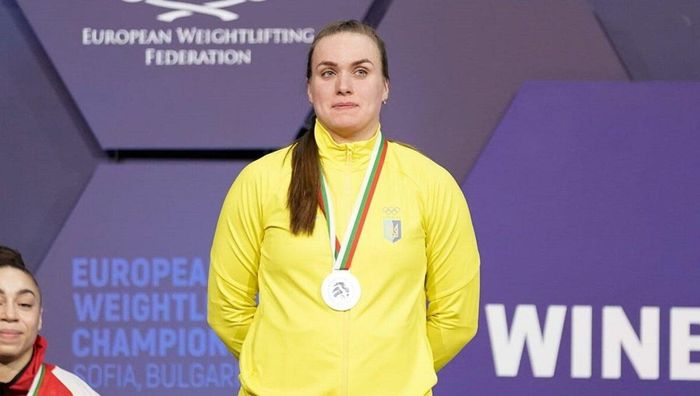 Украинка в третий раз подряд стала вице-чемпионкой Европы по тяжелой атлетике