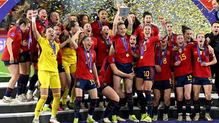 Жіноча збірна Іспанії / УЄФА