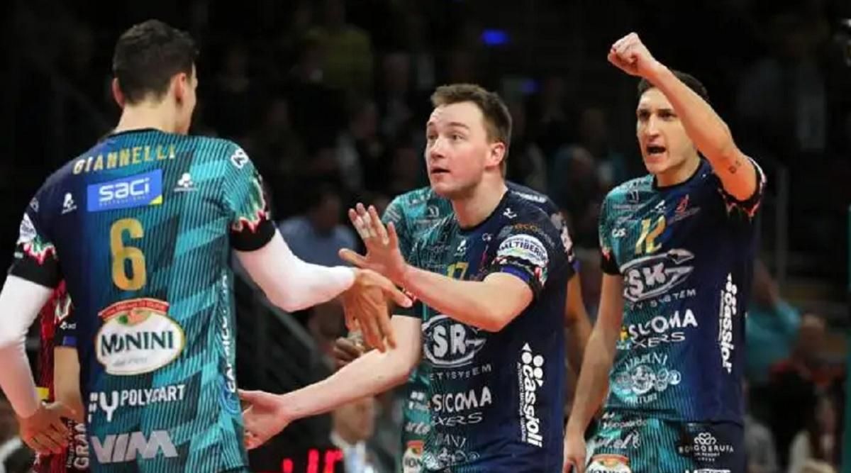 Олег Плотницкий (по центру) / Фото Imago