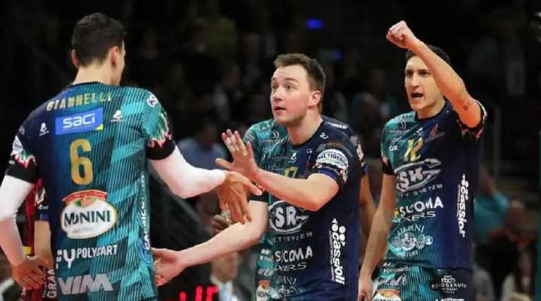 Олег Плотницький (по центру) / Фото Imago Олег Плотницький (по центру) / Фото Imago