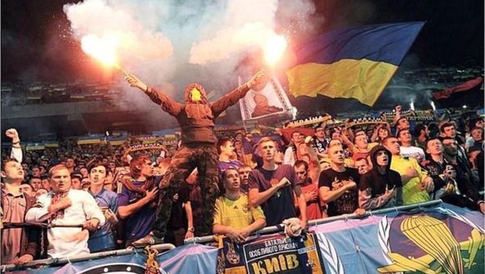 Ультрас Динамо, Шахтера, Севастополя и других клубов выступили с острым заявлением по мобилизации в Украине