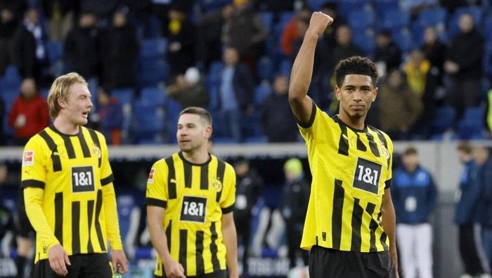 Байер минимально одолел новичка Бундеслиги, Штутгарт едва справился с Дармштадтом в экстремально длинном матче Байер минимально одолел новичка Бундеслиги, Штутгарт едва справился с Дармштадтом в экстремально длинном матче