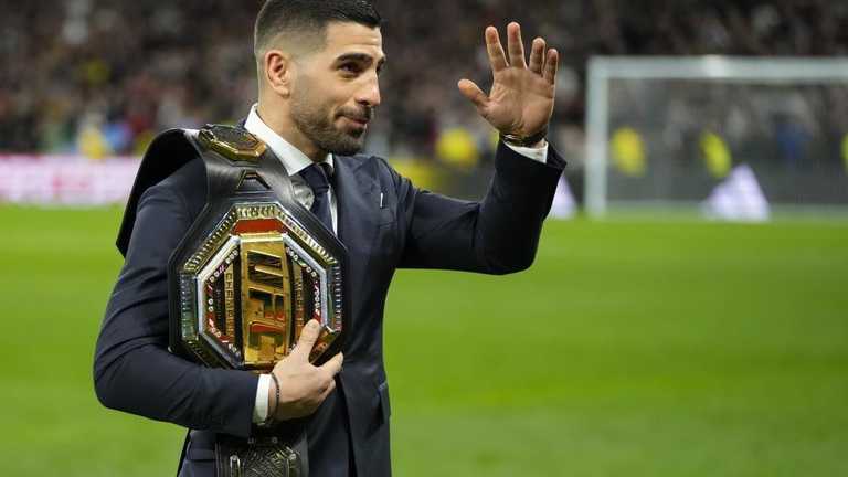 Ілія Топурія / Фото Marca Ілія Топурія / Фото Marca