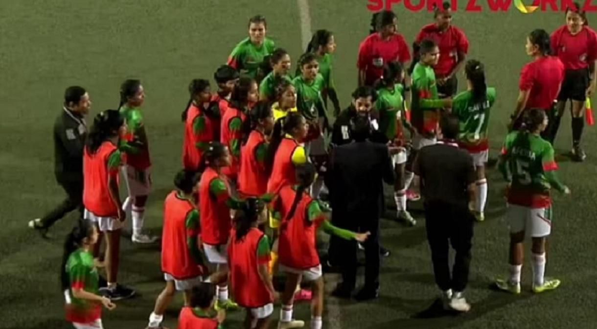 Конфлікт після жеребкування / Скріншот з трансляції