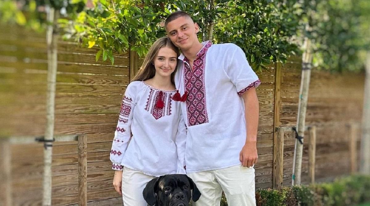 Віталій Миколенко з дружиною / Фото instagram.com/mikola_16