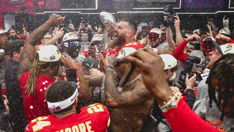 Гравці Канзас-Сіті Чіфс святкують перемогу / Фото з Twitter