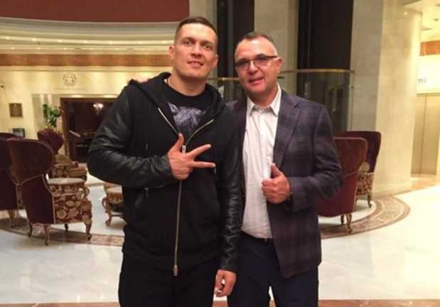Александр Усик и Эгис Климас / Фото BoxingScene