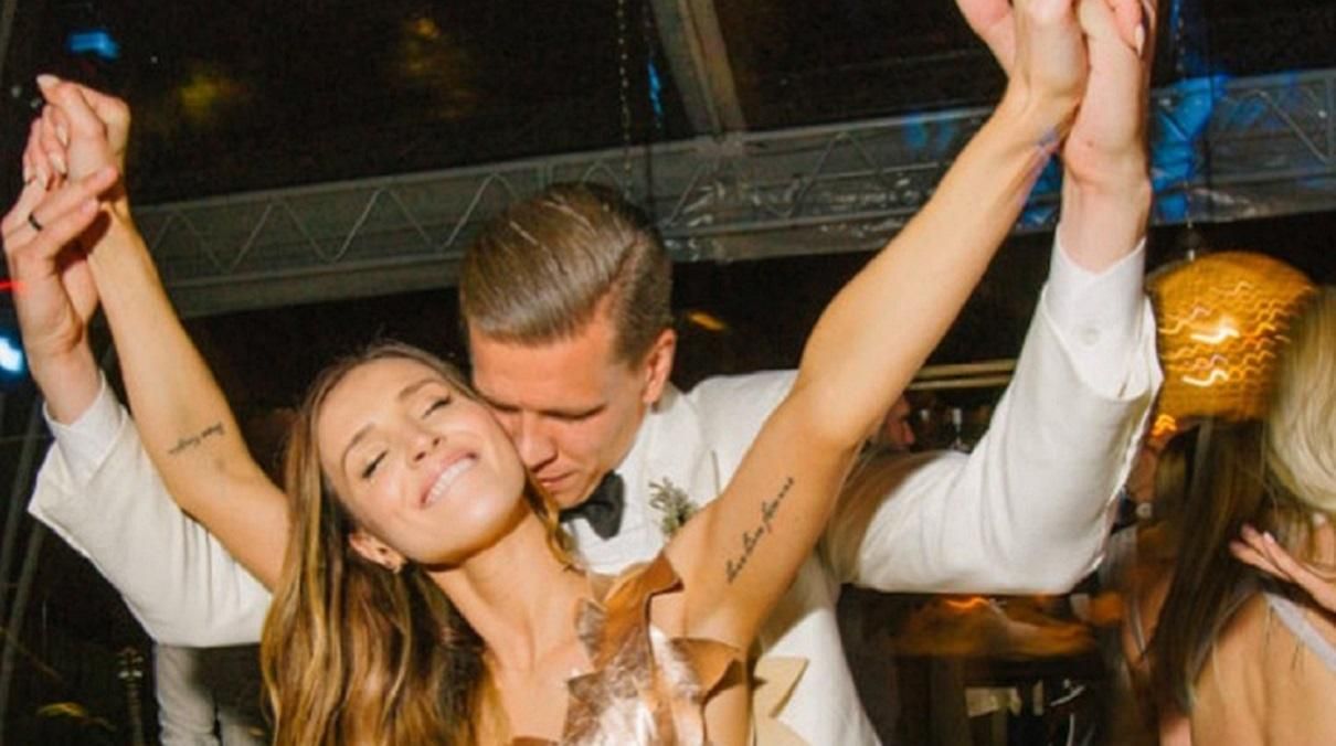 Щенсни з дружиною / Фото instagram.com/wojciech.szczesny1