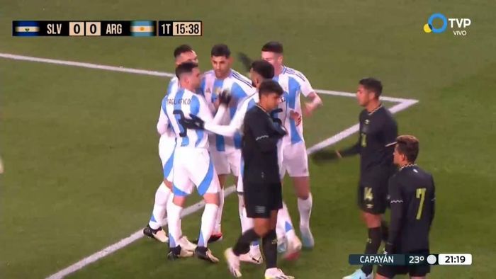 Аргентина без Месси раздавила Сальвадор в товарищеском матче – видео голевой феерии