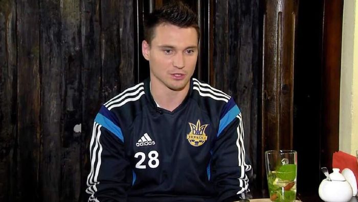 Олейник слушает Скрябина, без ума от Месси и не употребляет алкоголь - факты из жизни экс-игрока сборной Украины