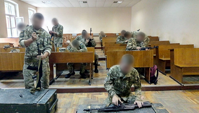 Центр "Відсіч" за сприяння FAVBET проводить курс з використання БпЛА для українських військовослужбовців