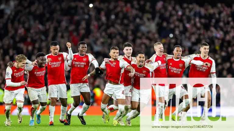 Игроки Арсенала празднуют выход в четвертьфинал / Фото Imago Игроки Арсенала празднуют выход в четвертьфинал / Фото Imago