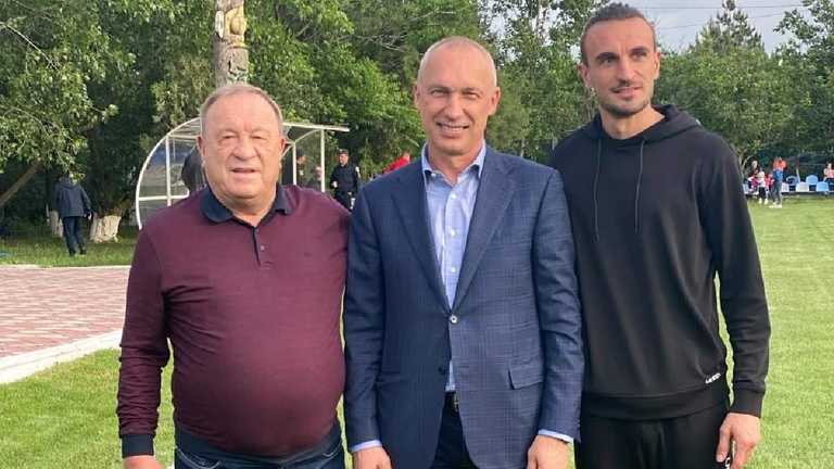 Иван Доценко (слева) / Фото из соцсетей Иван Доценко (слева) / Фото из соцсетей