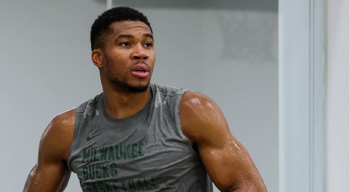 Янніс Адетокумбо / Фото instagram.com/giannis_an34