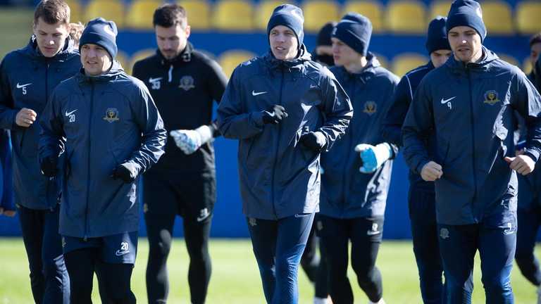 Гравці СК Дніпро-1 / Фото з офіційного сайту Гравці СК Дніпро-1 / Фото з офіційного сайту