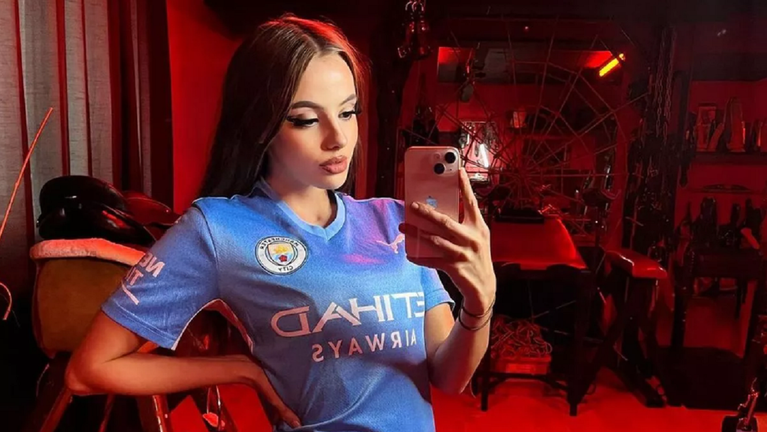 Мистресс Эсте – любовница звезды Манчестер Сити / Фото @girlfriendestee1 / Instagram