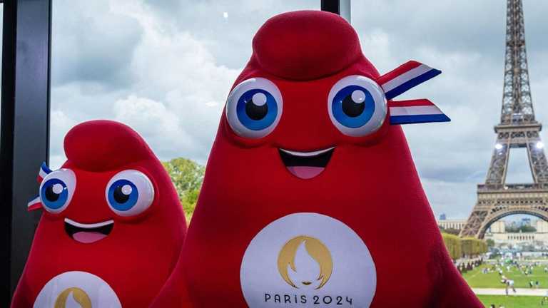 Маскоты Олимпиады в Париже / Фото CHRISTOPHE PETIT TESSONEFE Маскоты Олимпиады в Париже / Фото CHRISTOPHE PETIT TESSONEFE