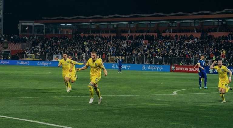 Довбик празднует гол / Фото УАФ Довбик празднует гол / Фото УАФ