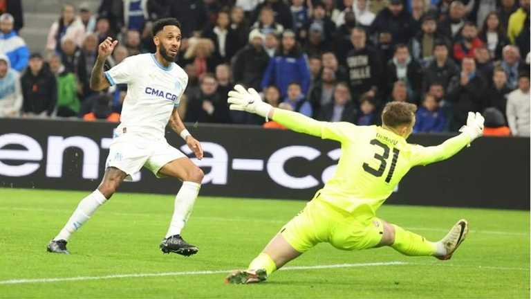 Обамеянг против Ризныка / L'Equipe Обамеянг против Ризныка / L'Equipe