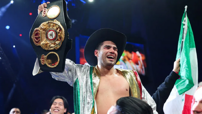 Рамірес відібрав титул у Гуламіряна – Мексика отримала першого в історії чемпіона в крузервейті