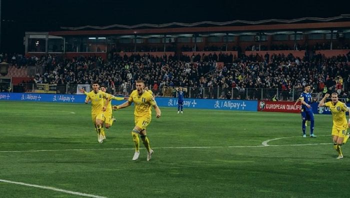 Жирона похвасталась победным голом своего форварда в ворота Боснии: "Довбик хочет на Евро"