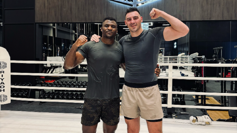 Олександр Захожий з Френсісом Нганну / Фото Instagram Олександр Захожий з Френсісом Нганну / Фото Instagram