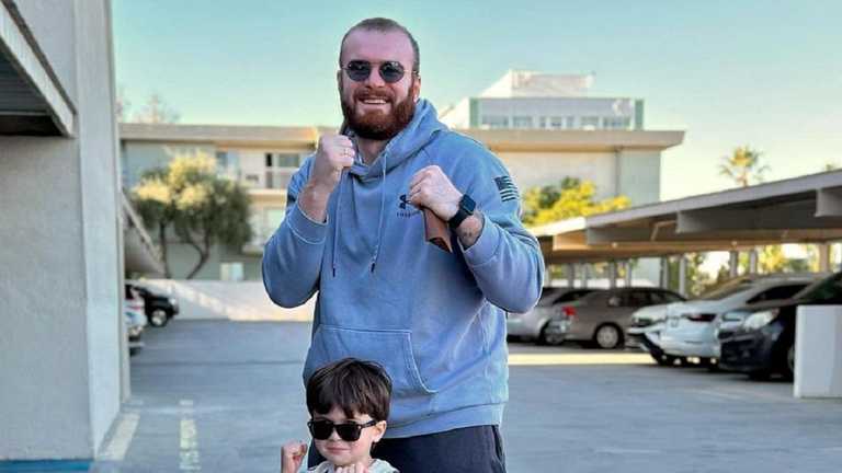 Цотне Рогава зі сином / Фото instagram.com/tsotne_rogava Цотне Рогава зі сином / Фото instagram.com/tsotne_rogava