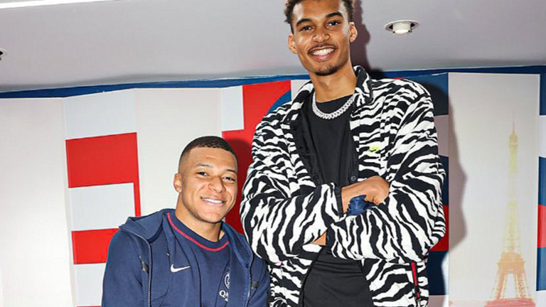 Мбаппе и Вембаньяма / Фото из открытых источников Мбаппе и Вембаньяма / Фото из открытых источников
