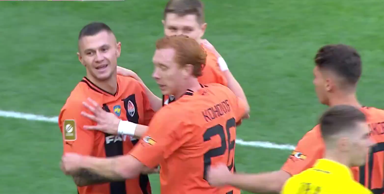 Гравці Шахтаря / Скріншот з відео