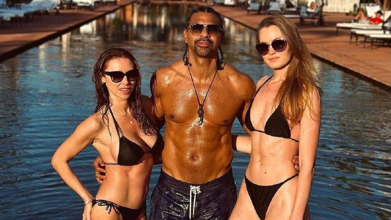 Девід Хей зі своїми коханими / Фото: Instagram