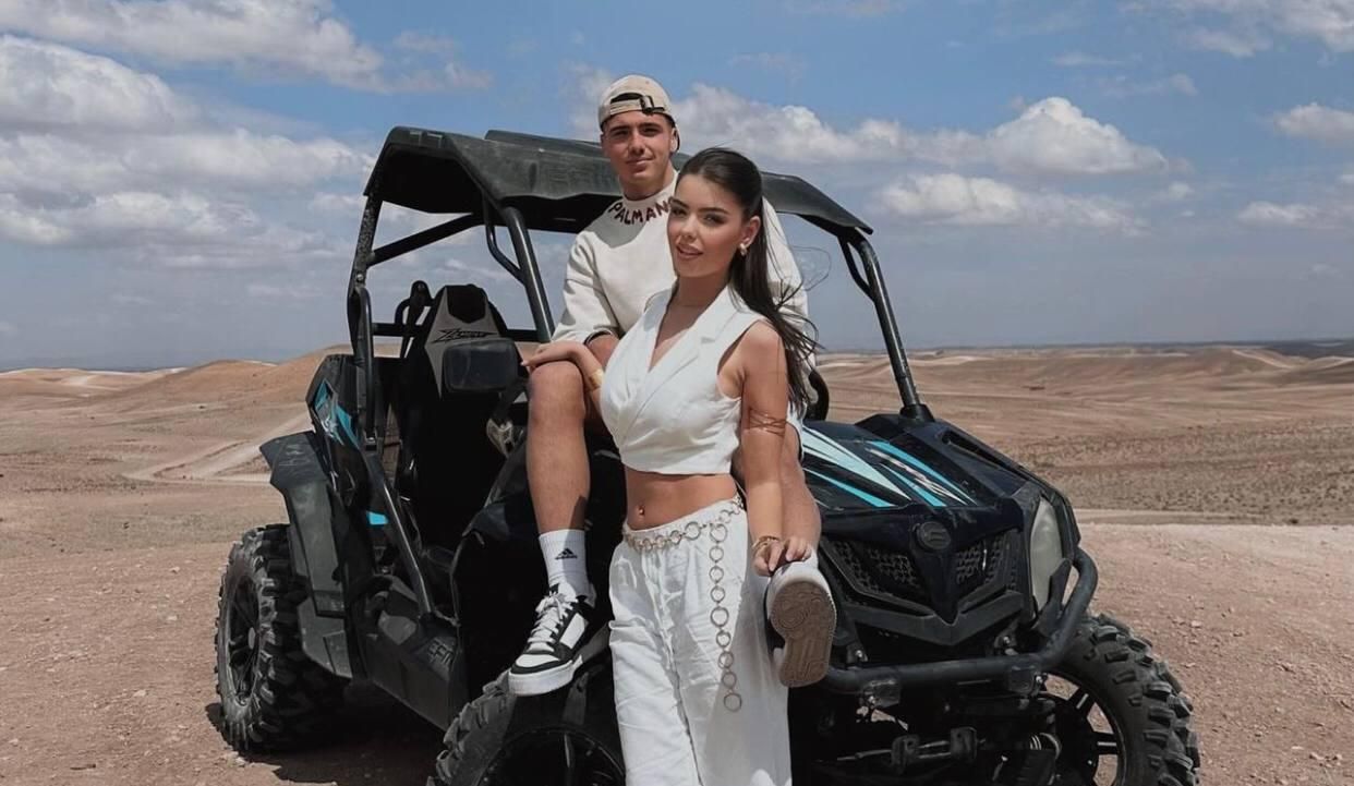 Мартінес з коханою / фото з Instagram