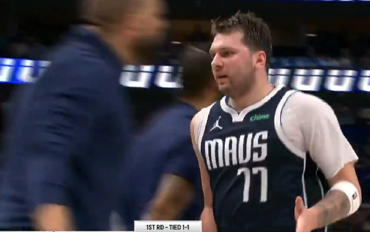 Лука Дончич / Скриншот трансляции Лука Дончич / Скриншот трансляции