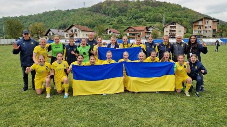 Девичья сборная Украины (WU-16) / womensfootball.com.ua
