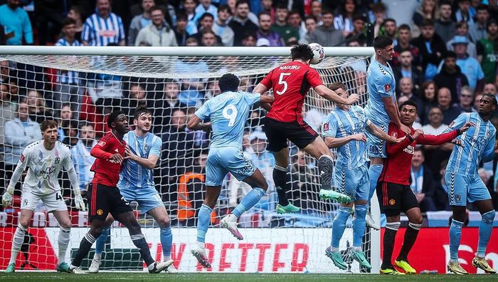 Манчестер Юнайтед в сумасшедшем матче одолел Ковентри и вышел в финал Кубка Англии, где сыграет с Ман Сити