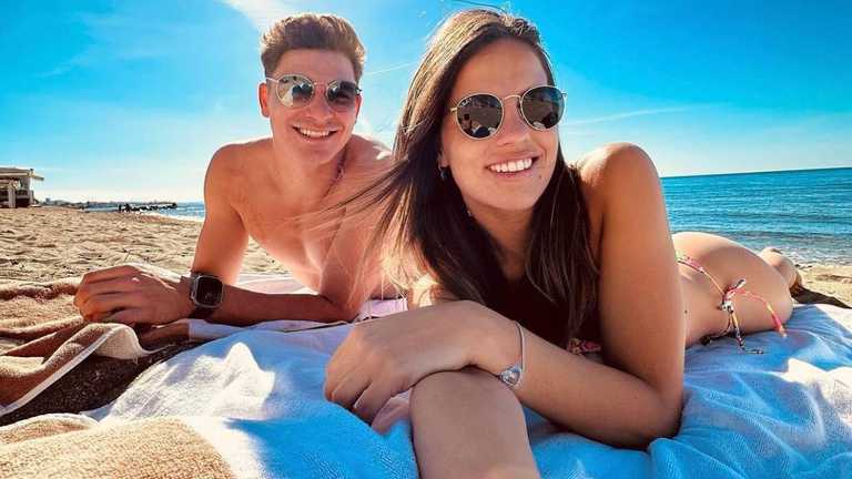 Хуліан Альварес з коханою / фото з Instagram Хуліан Альварес з коханою / фото з Instagram