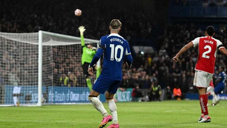 Мудрик забив Арсеналу в 9-му турі / Фото EFE