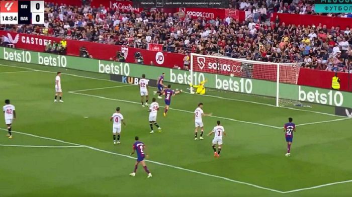 Коронація Довбика і прощання Хаві у відеоогляді матчу Севілья – Барселона – 1:2
