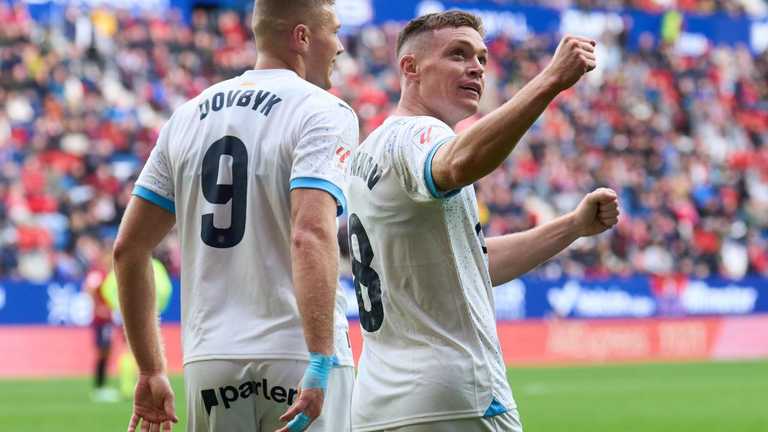 Виктор Цыганков и Артем Довбик / Фото: Juan Manuel Serrano Arce/Getty Images Виктор Цыганков и Артем Довбик / Фото: Juan Manuel Serrano Arce/Getty Images