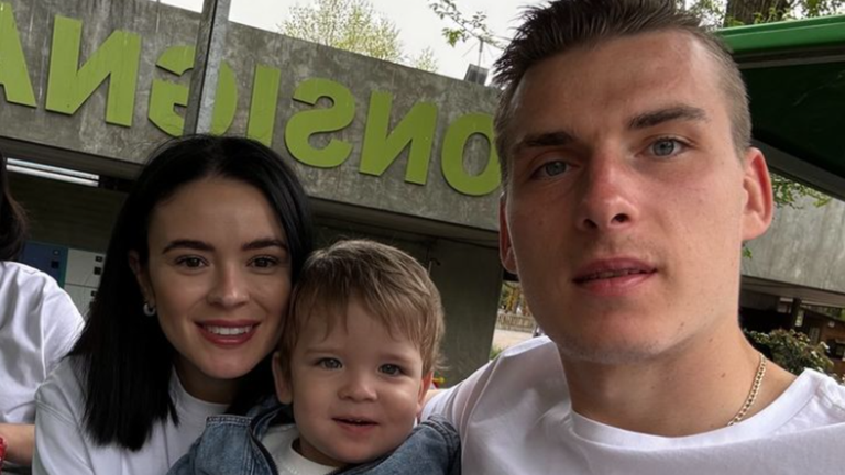 Андрій Лунін з сім'єю / Фото instagram.com/a.nastasica Андрій Лунін з сім'єю / Фото instagram.com/a.nastasica