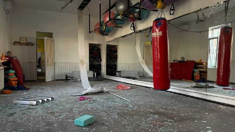 Последствия попаданий российских авиабомб по Дергачам / Фото: "Суспільне Харків" / Дарья Кинша Последствия попаданий российских авиабомб по Дергачам / Фото: "Суспільне Харків" / Дарья Кинша