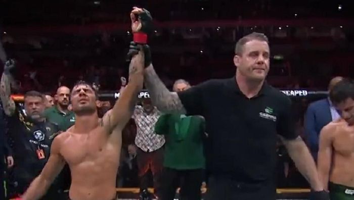 Пантожа едва не потерпел сенсационное поражение в кровавой рубке, но защитил титул чемпиона UFC – видео