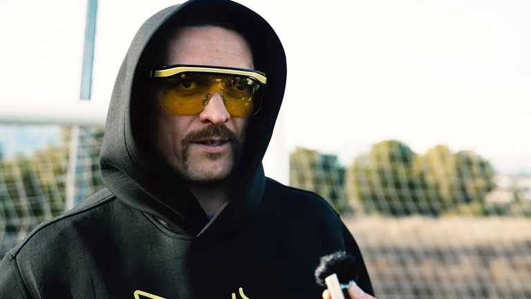 Олександр Усик / Скріншот з відео Олександр Усик / Скріншот з відео