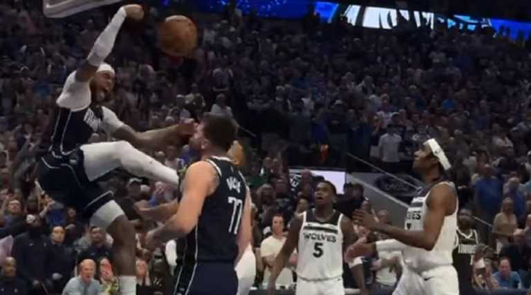 Даллас здолав Міннесоту / Скріншот з відео Даллас здолав Міннесоту / Скріншот з відео