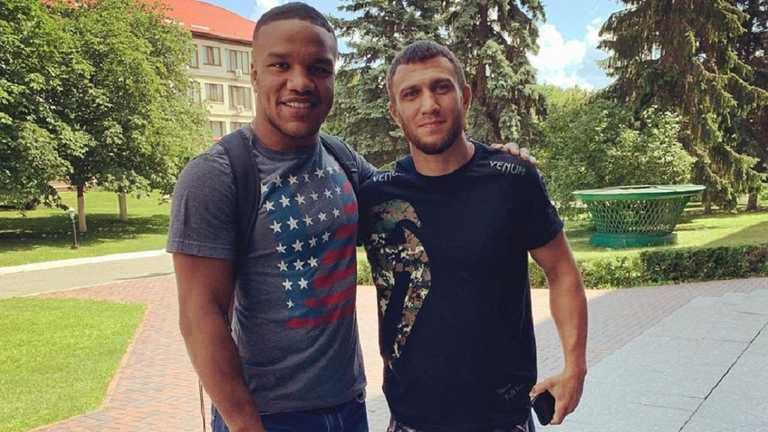 Жан Беленюк и Василий Ломаченко / Фото из открытых источников Жан Беленюк и Василий Ломаченко / Фото из открытых источников