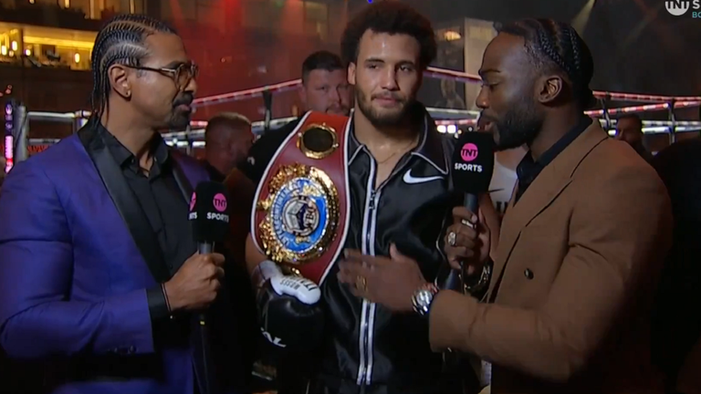 Мозес Ітаума / Скриншот трансляції Мозес Ітаума / Скриншот трансляції