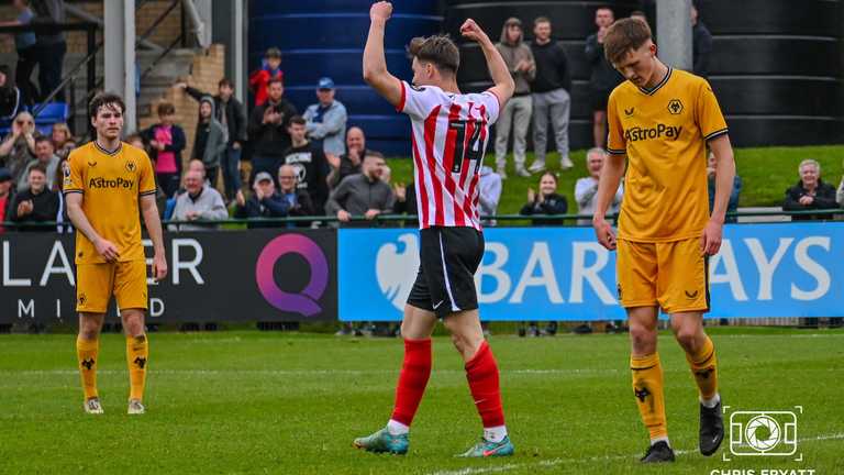 Тутєров святкує гол / Фото Chris Fryatt Тутєров святкує гол / Фото Chris Fryatt