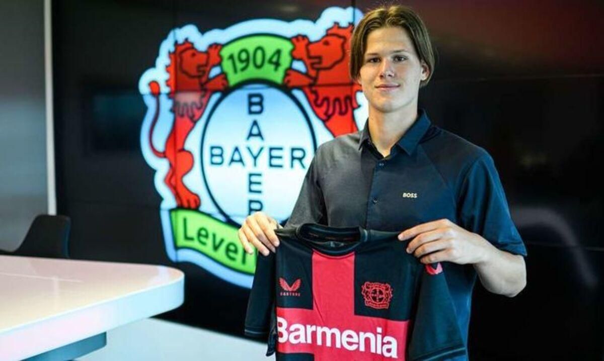 Артем Степанов / фото: ФК Байєр